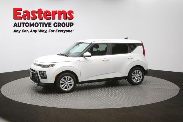 Photo of 2022 Snow White Pearl Kia Soul