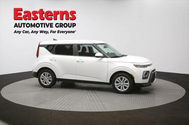 Photo of 2022 Snow White Pearl Kia Soul