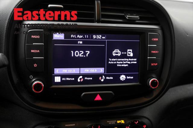 Photo of 2022 Snow White Pearl Kia Soul
