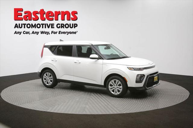 Photo of 2022 Snow White Pearl Kia Soul
