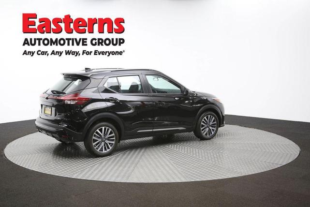 Photo of 2024 Super Black Nissan Kicks