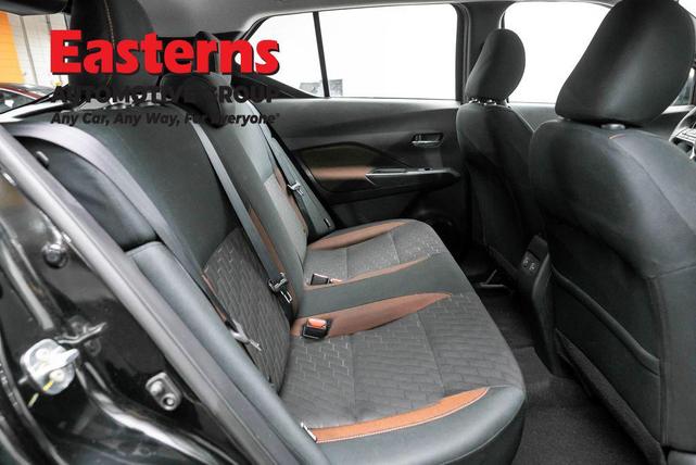 Photo of 2024 Super Black Nissan Kicks
