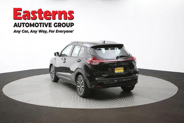 Photo of 2024 Super Black Nissan Kicks