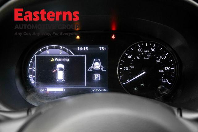 Photo of 2024 Super Black Nissan Kicks