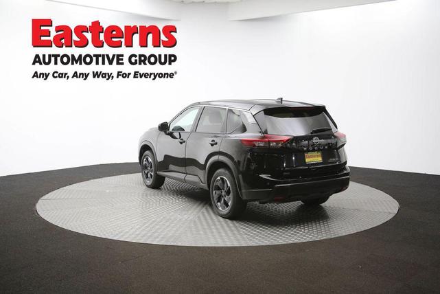 Photo of 2024 Super Black Nissan Rogue