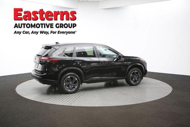 Photo of 2024 Super Black Nissan Rogue