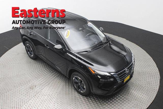 Photo of 2024 Super Black Nissan Rogue