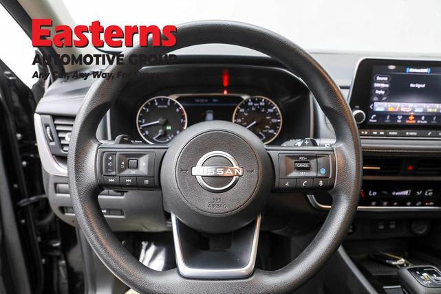 Photo of 2024 Super Black Nissan Rogue