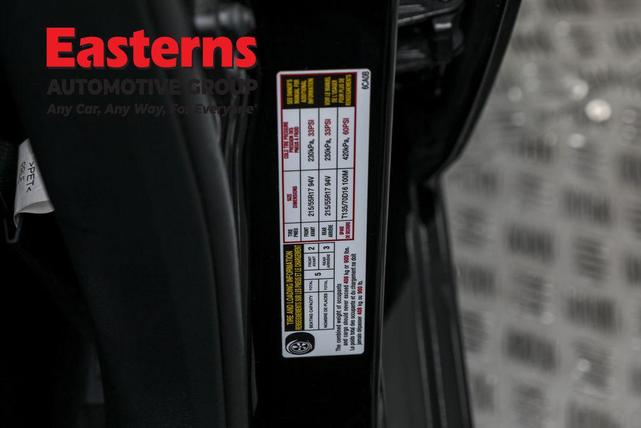 Photo of 2025 Super Black Clearcoat Nissan Altima
