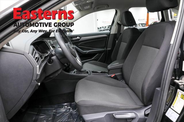 Photo of 2021 Black Uni Volkswagen Jetta