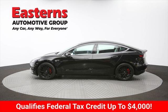 Photo of 2019 Solid Black Tesla Model 3