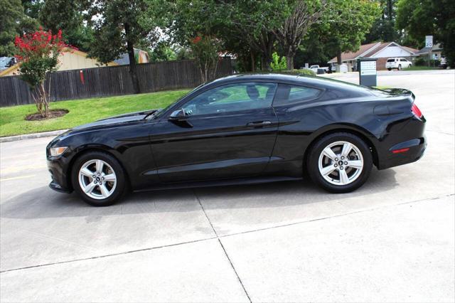 Photo of 2017 Shadow Black Ford Mustang