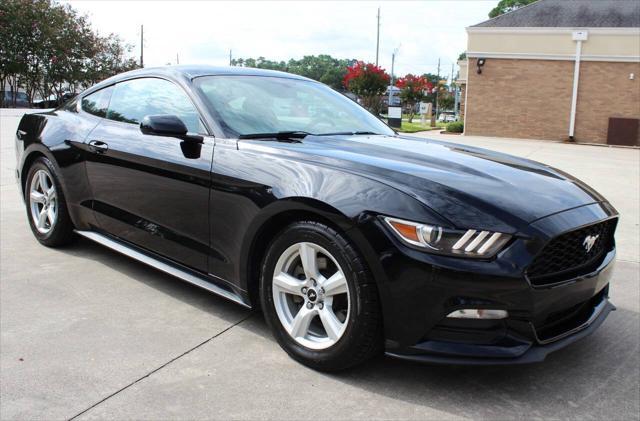 Photo of 2017 Shadow Black Ford Mustang