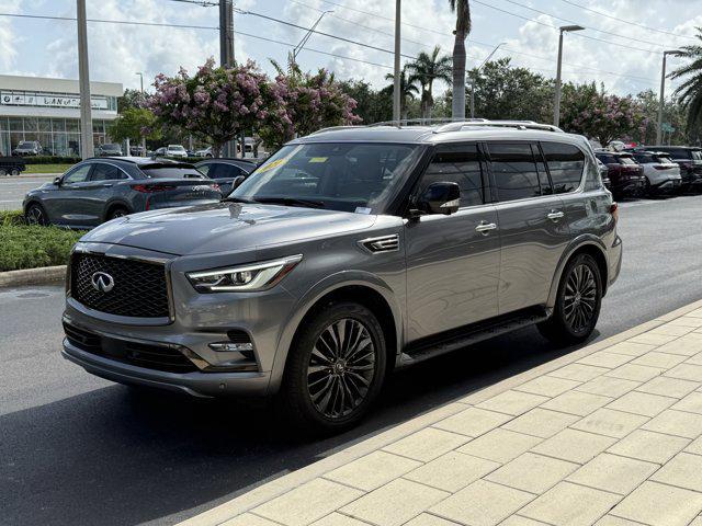 Photo of 2021 Graphite Shadow INFINITI QX80