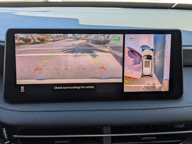 Photo of 2025 Majestic White INFINITI QX60
