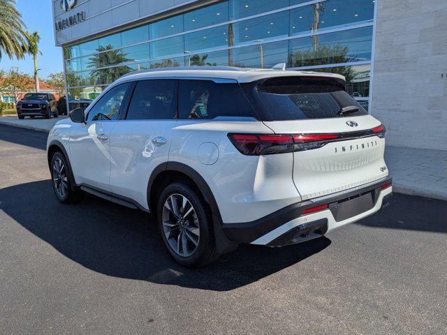 Photo of 2025 Majestic White INFINITI QX60