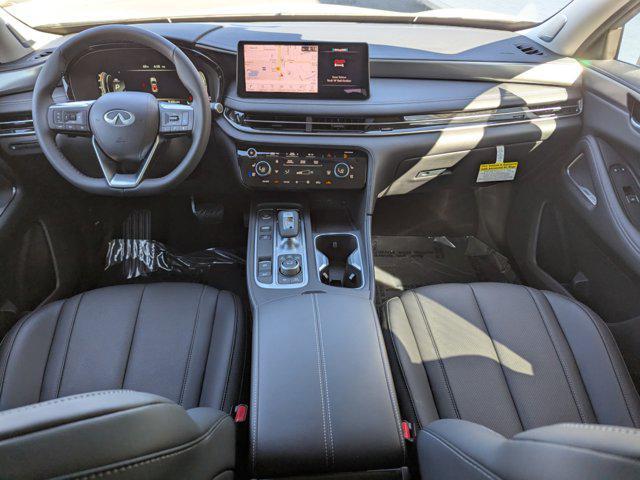Photo of 2025 Majestic White INFINITI QX60