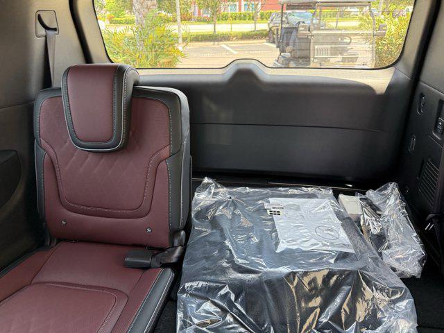 Photo of 2025 Mineral Black INFINITI QX80