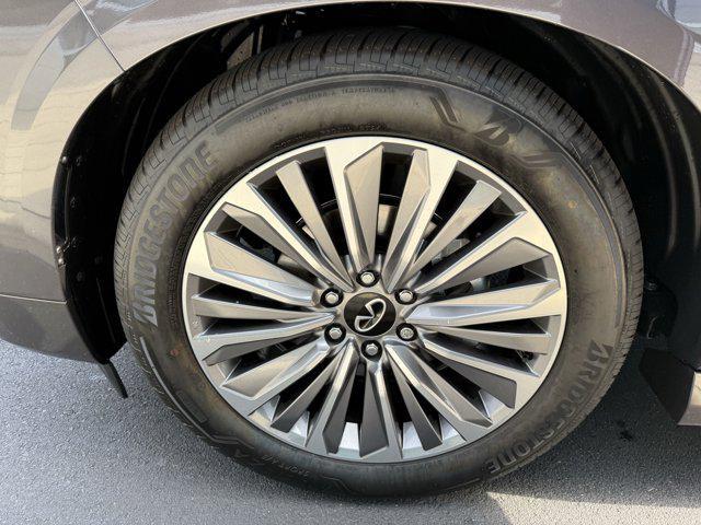 Photo of 2025 Anthracite Gray INFINITI QX80