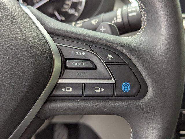 Photo of 2024 Radiant White INFINITI QX50