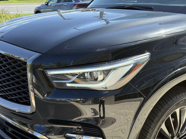 Photo of 2024 Mineral Black INFINITI QX80
