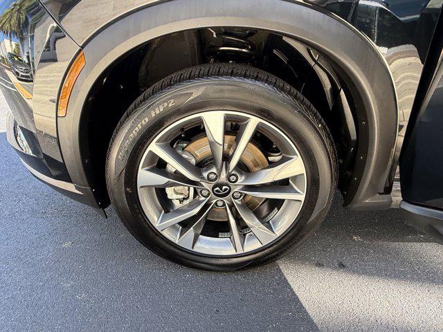 Photo of 2025 Mineral Black INFINITI QX60