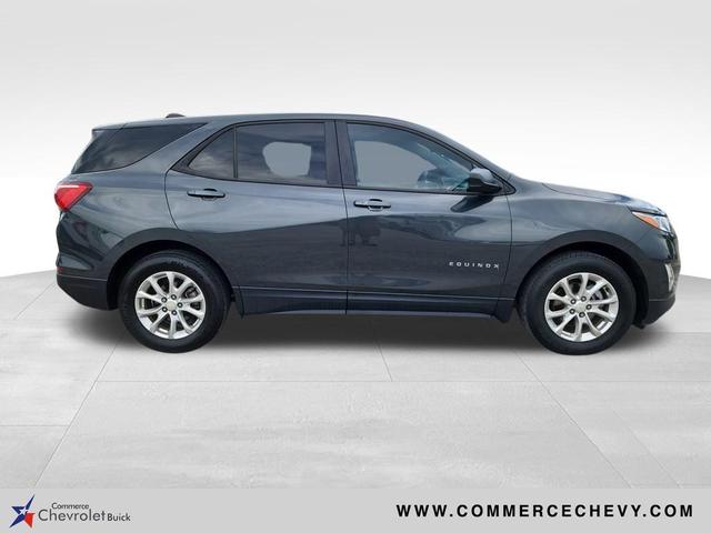 Photo of 2020 Nightfall Gray Metallic Chevrolet Equinox