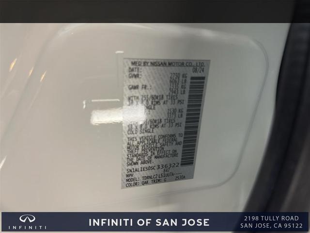 Photo of 2025 Glacier White INFINITI QX60