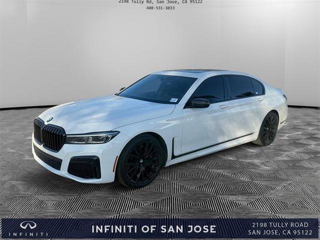 2022 BMW 740