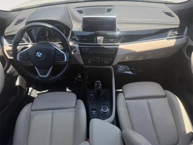 Photo of 2023 Mineral White Metallic BMW X2