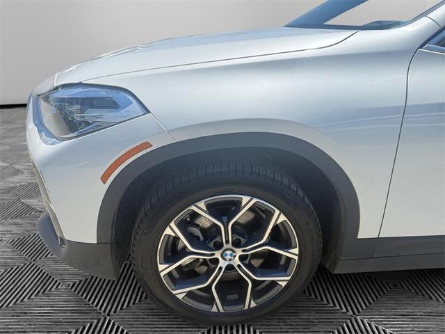 Photo of 2023 Mineral White Metallic BMW X2