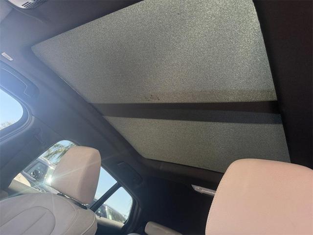 Photo of 2023 Mineral White Metallic BMW X2