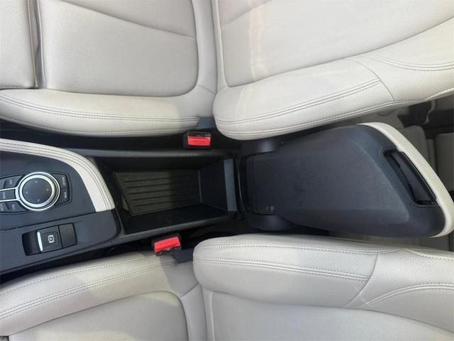 Photo of 2023 Mineral White Metallic BMW X2