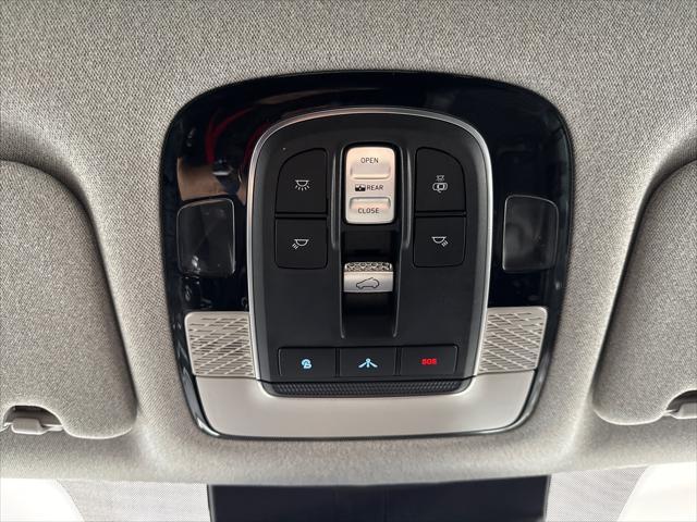 Photo of 2022 White Hyundai PALISADE