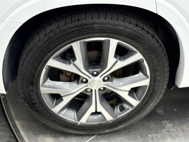 Photo of 2022 White Hyundai PALISADE