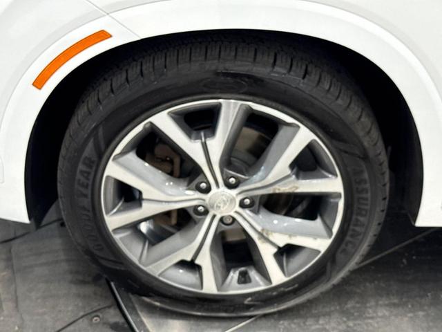 Photo of 2022 White Hyundai PALISADE