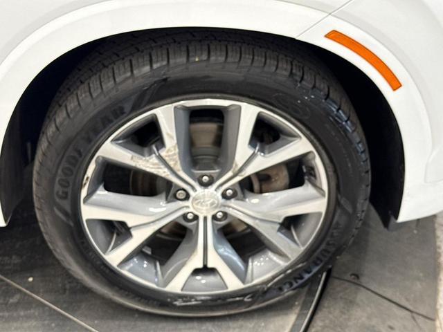 Photo of 2022 White Hyundai PALISADE