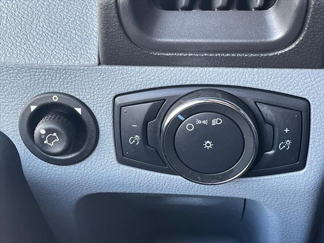 Photo of 2019 White Ford Transit-250