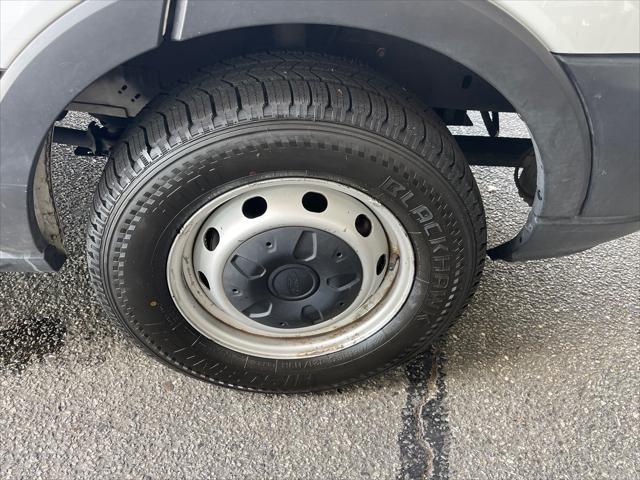 Photo of 2019 White Ford Transit-250