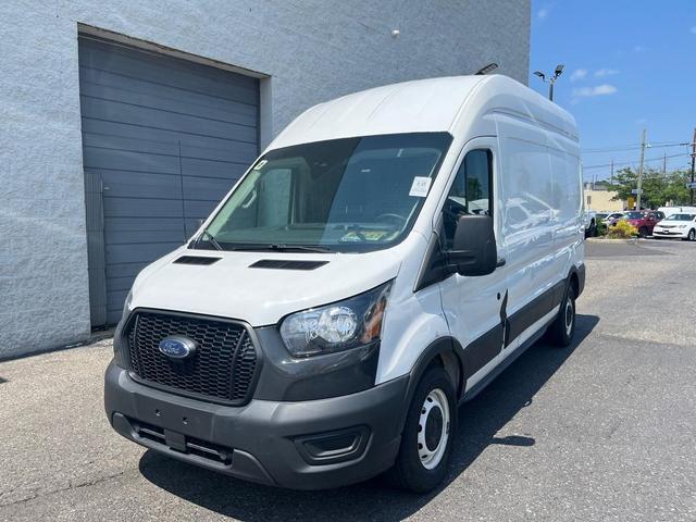Photo of 2021 White Ford Transit-250