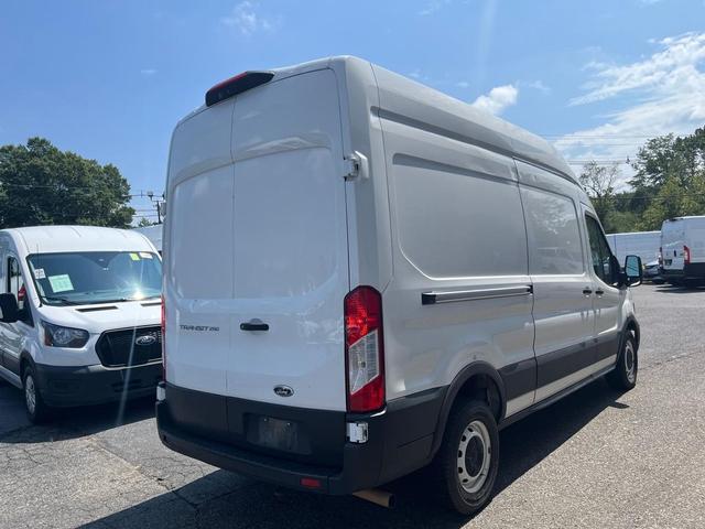 Photo of 2021 White Ford Transit-250