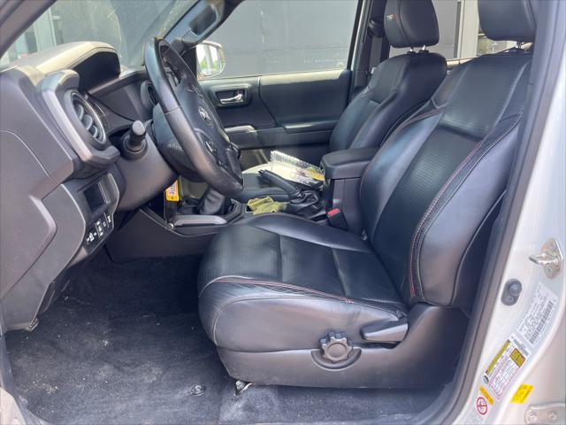 Photo of 2019 White Toyota Tacoma