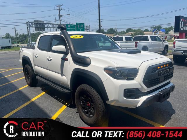 Photo of 2019 White Toyota Tacoma