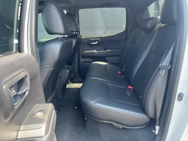 Photo of 2019 White Toyota Tacoma