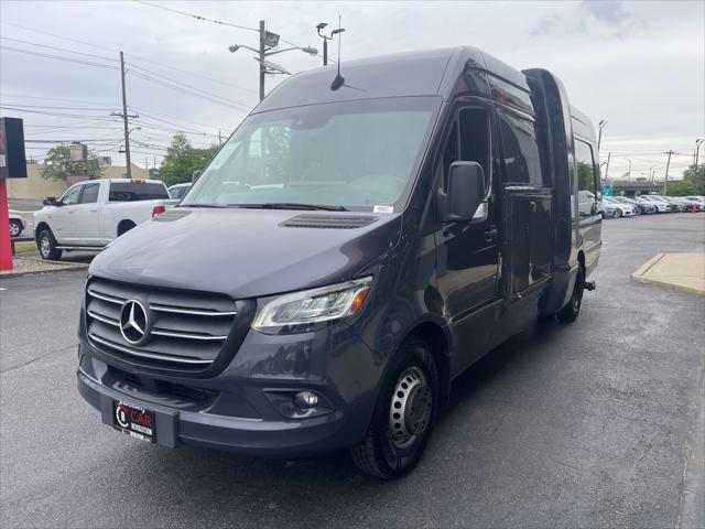 Photo of 2020 Gray Mercedes-Benz Sprinter 4500