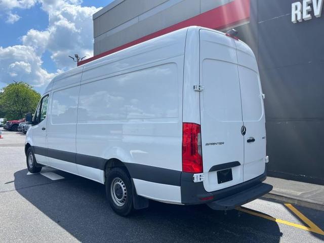 Photo of 2023 White Mercedes-Benz Sprinter 2500