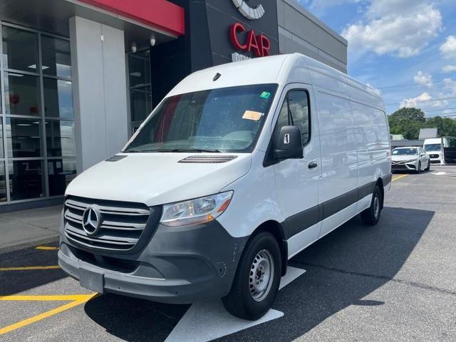 Photo of 2023 White Mercedes-Benz Sprinter 2500
