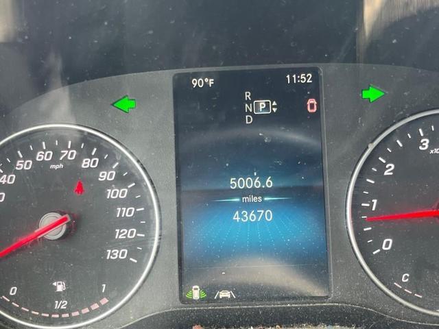 Photo of 2023 White Mercedes-Benz Sprinter 2500