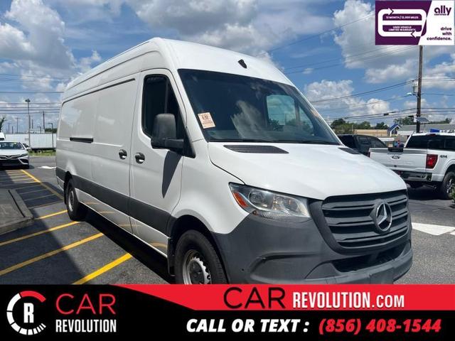 Photo of 2023 White Mercedes-Benz Sprinter 2500