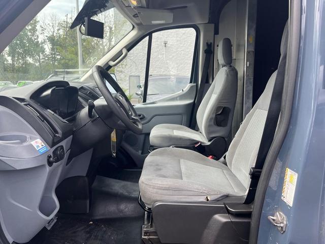 Photo of 2019 Blue Ford Transit-250